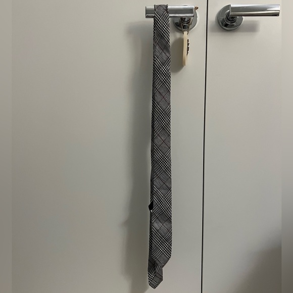 Thom Browne tie - Picture 3 of 5